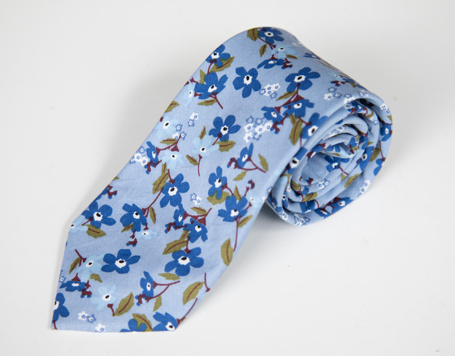 #205 Corbata con estampado floral